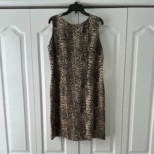 NWT Dressbarn Leopard Print Sleeveless Shift Dress – Women’s Size 14